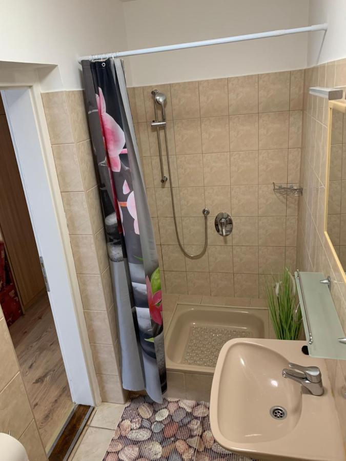 Zsuzsa Apartman Hajdúszoboszló Kültér fotó
