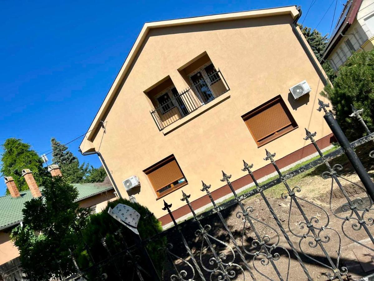 Zsuzsa Apartman Hajdúszoboszló Kültér fotó
