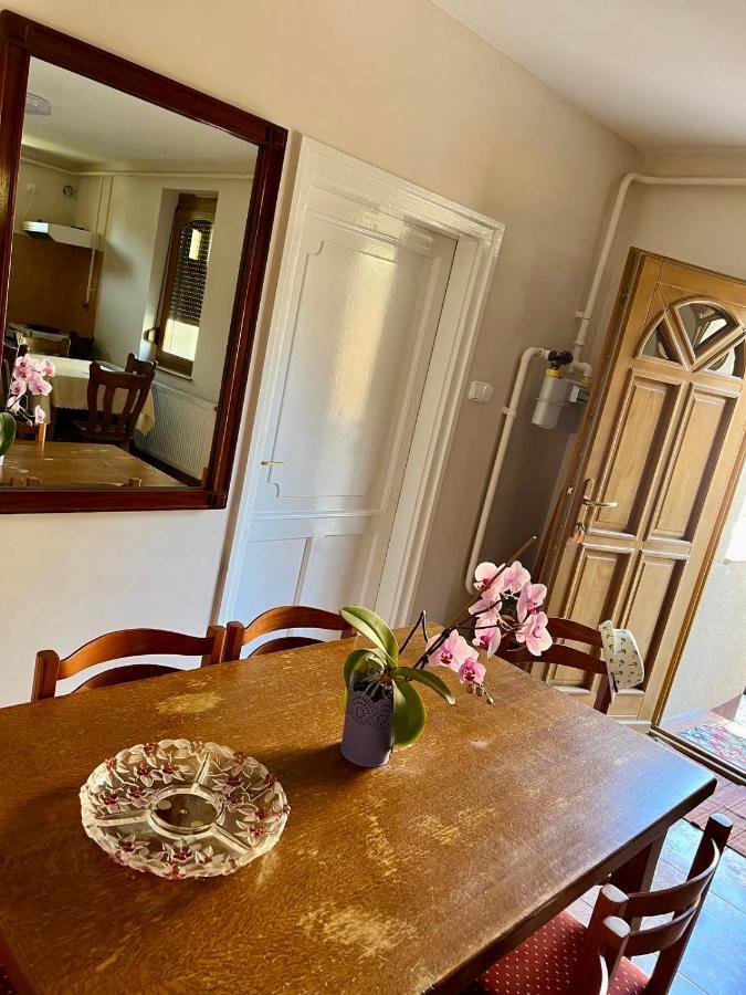 Zsuzsa Apartman Hajdúszoboszló Kültér fotó