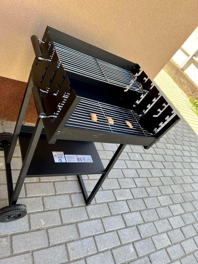 Zsuzsa Apartman Hajdúszoboszló Kültér fotó